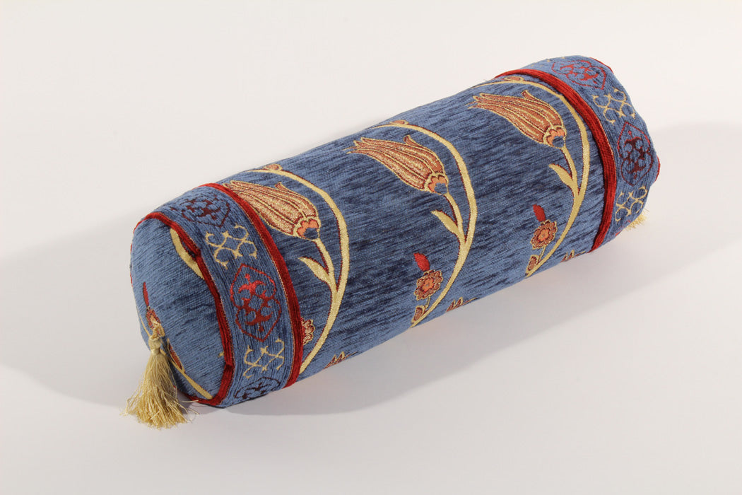 Türkische Kissenbezüge mit Tulpenmuster – In 4 Größen und 9 Farben erhältlich