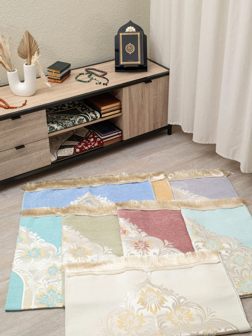 Gory  Majestic Bloom Prayer Mat  | Jacquard-Woven Soft Acrylic Blend | Elegant Floral Arch Design