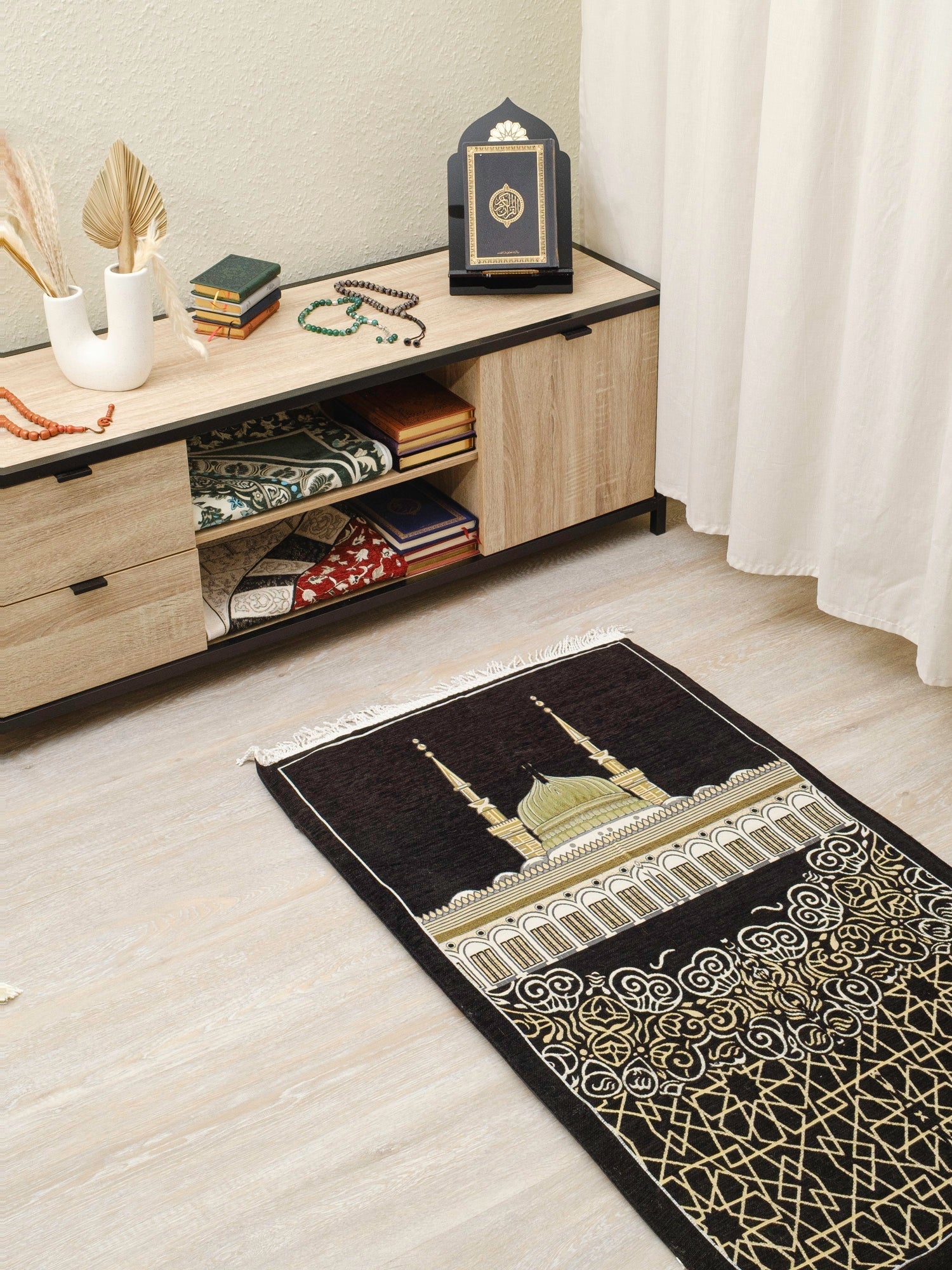 Kaaba Padded Prayer Mat — Luxus Velvet Sejadah  | Extra Comfort for Seniors & Sensitive Knees | Removable Cushion